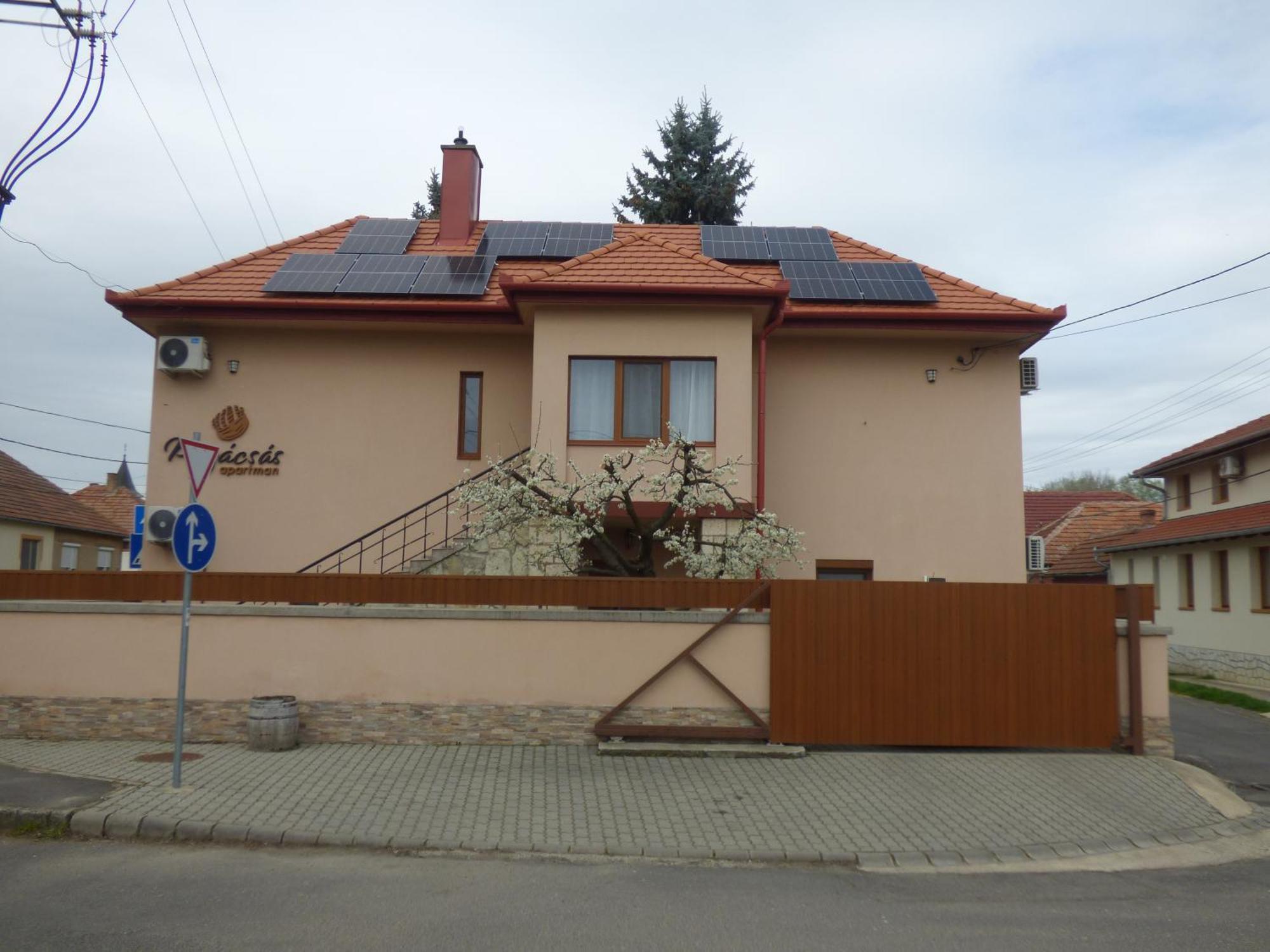 Pogacsas Apartman Apartment Tokaj Exterior photo